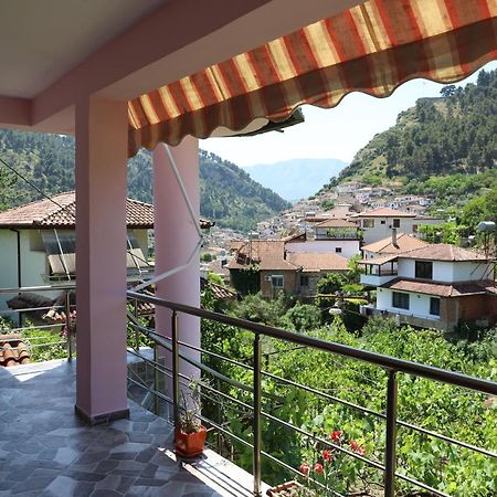 Guest House Bumbli Берат Екстериор снимка
