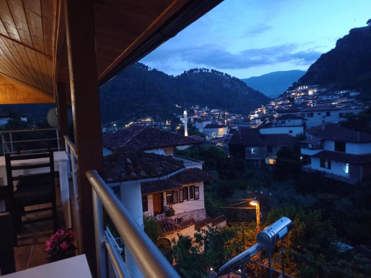 Guest House Bumbli Берат Екстериор снимка