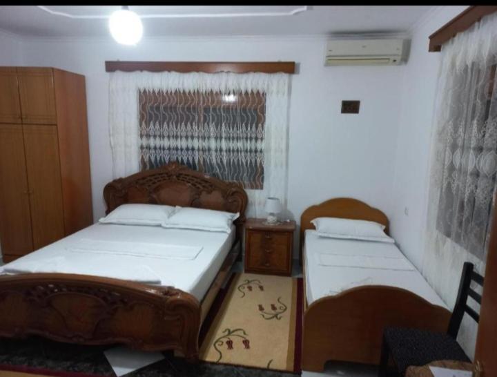Guest House Bumbli Берат Екстериор снимка