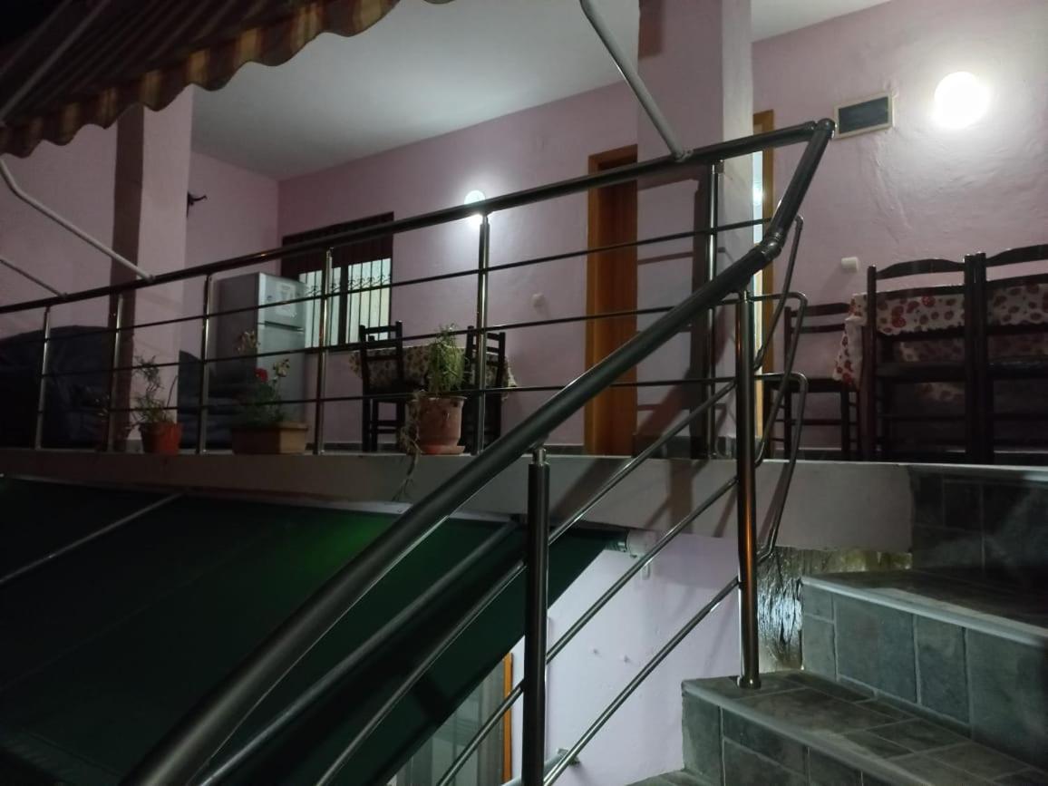 Guest House Bumbli Берат Стая снимка