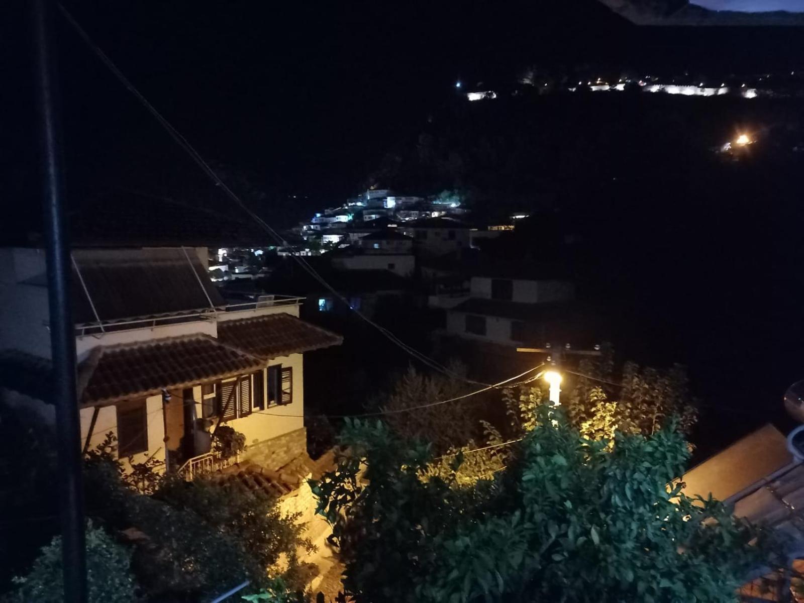 Guest House Bumbli Берат Стая снимка
