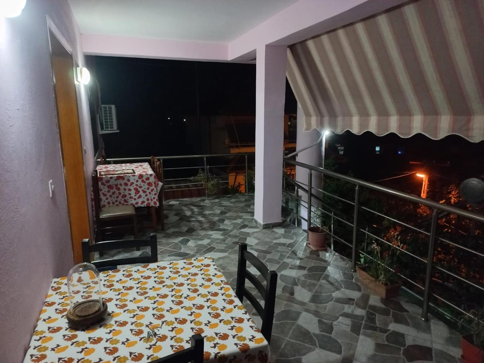Guest House Bumbli Берат Стая снимка