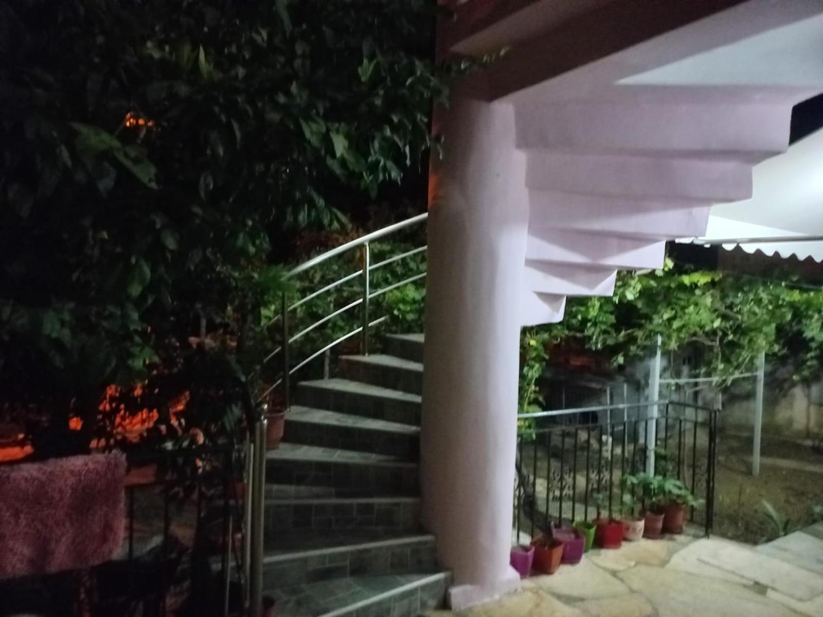 Guest House Bumbli Берат Стая снимка